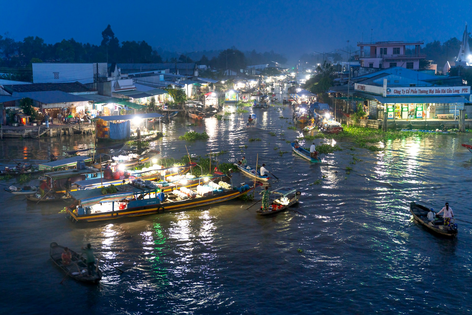 quang-nguyen-vinh-DENKCsB5AM0-unsplash.jpg